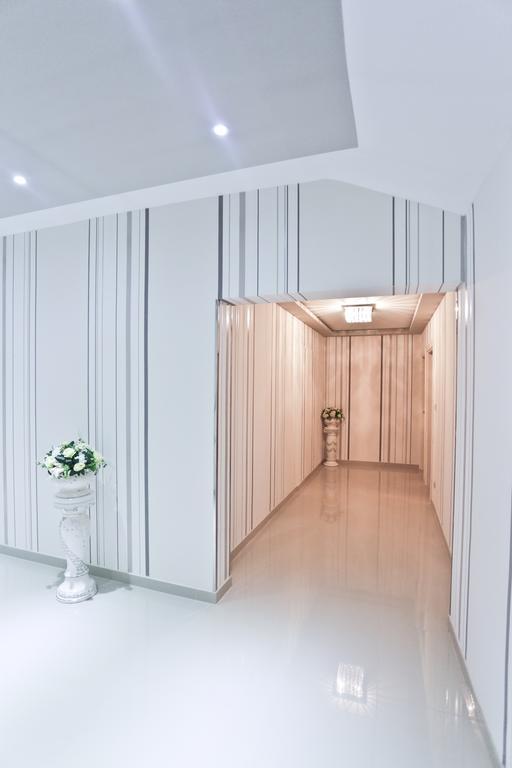 Hotel Martini Zagreb Hotel And Restaurant Sesvete Bagian luar foto