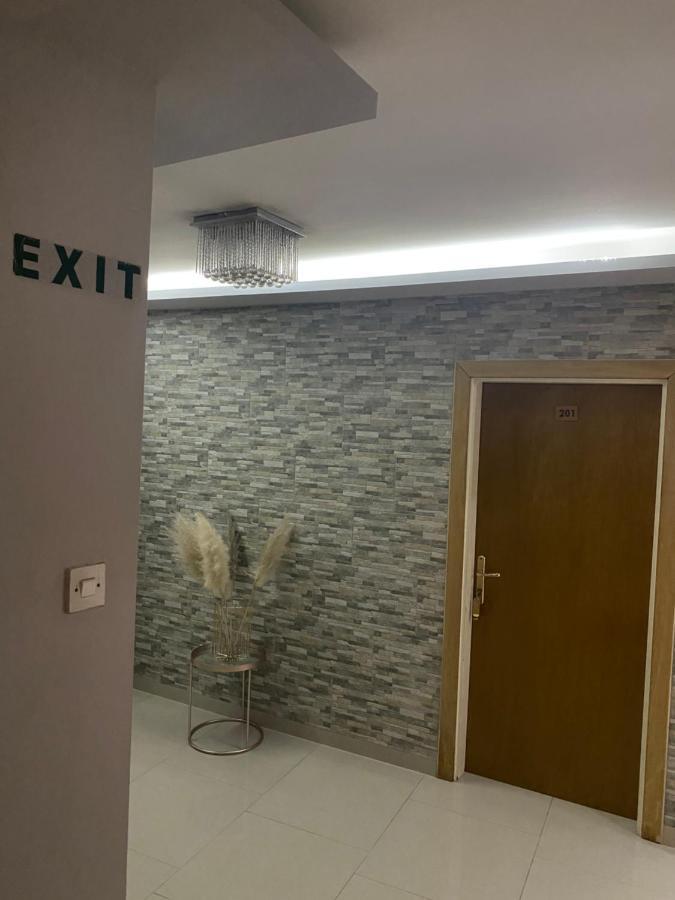 Hotel Martini Zagreb Hotel And Restaurant Sesvete Bagian luar foto